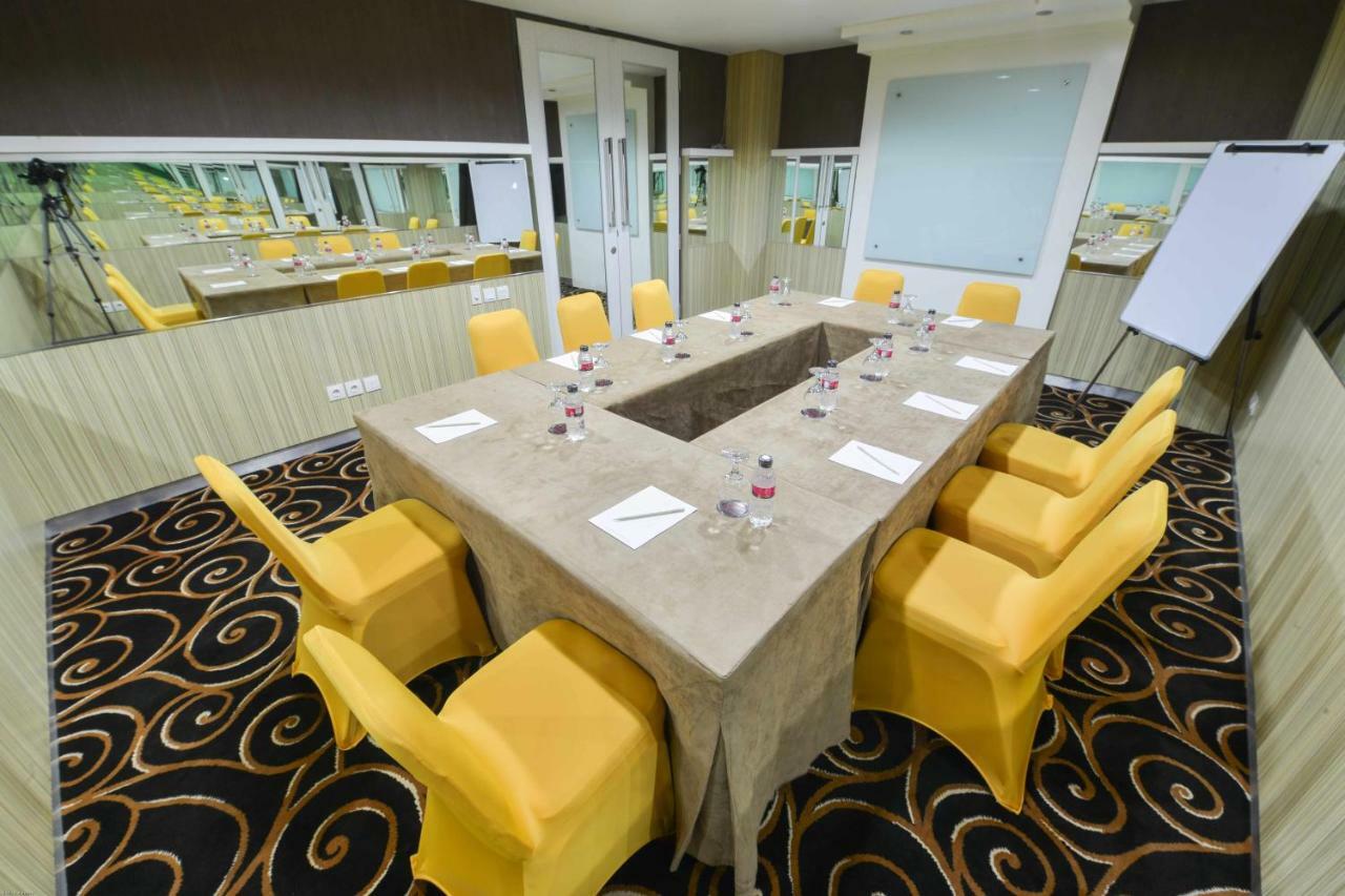 D'Hotel Dżakarta Zewnętrze zdjęcie